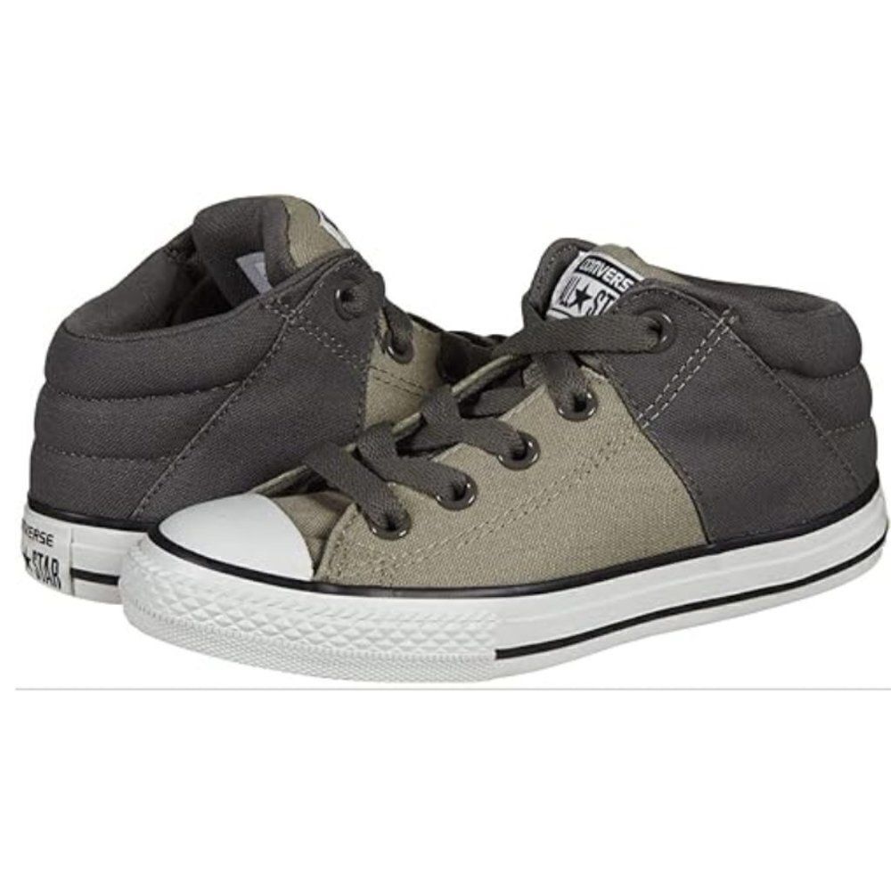 Converse Boy's Silver & Charcoal Chuck Taylor All Star Axel Old Sneaker Size 1